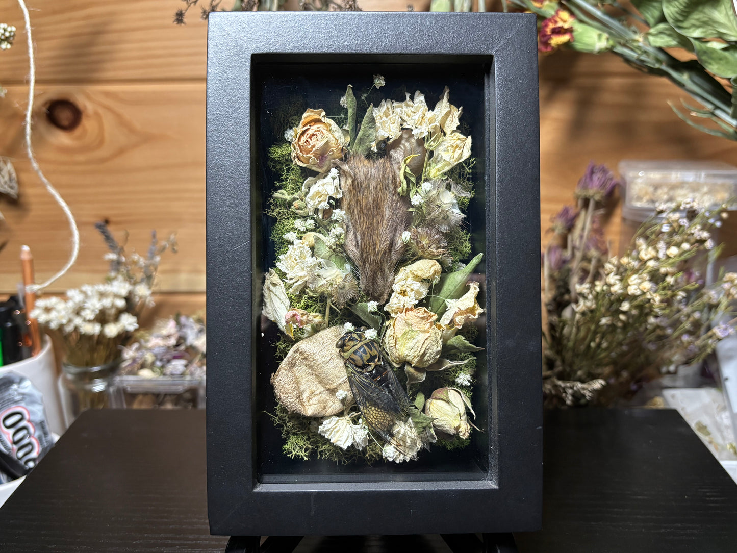 rat head garden shrine frame
